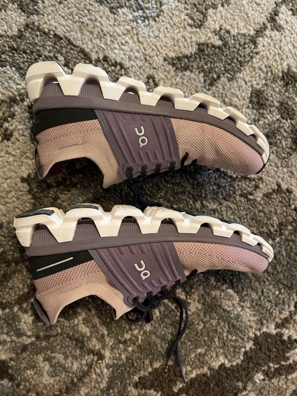 On Cloud CloudSwift Purple 9 - Picture 6 of 10